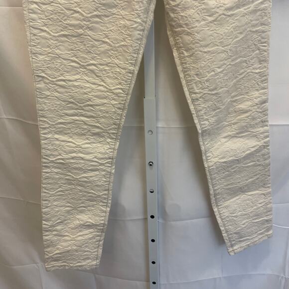 Free People Damask Embossed Jeans - Women Size 26 - Cream - Picture 3 of 6